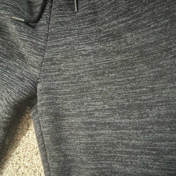 ⭐️ Firm Price ⭐️ NWOT Dark Gray Sherpa lined hoodie and jogger set - Picture 4 of 5